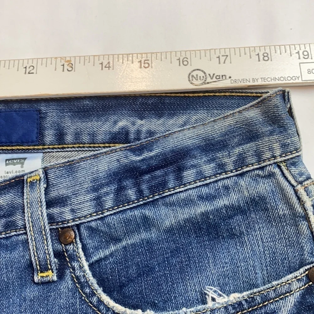 Levi’s 527 Mens Size 36 Patch Distressed straight jeans